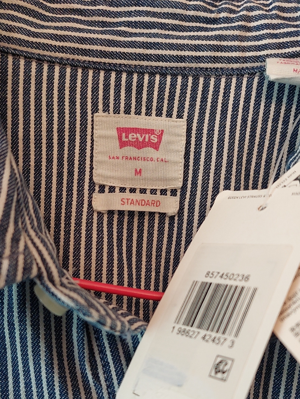 Levi's Men's Shirt, M,NWT - Picture 5 of 10